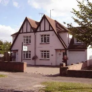 Leverton House 4*, CBG Royaume-Uni